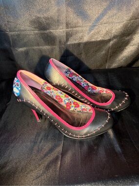 T.U.K Black Heels with Hot Pink Trim and Floral Lining